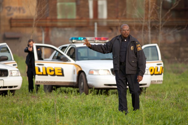 Hold your fire!  In the movie's closing sequence, police chief Wesley Barnes (Forest Whitaker) makes a fateful decision.  