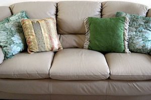 A very comfortable-looking couch. (photo: Fastly and Wikipedia)