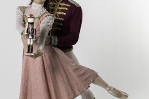 Pittsburgh Ballet Theatre artists Ariana Chernyshev and David O'Matz dance in 'The Nutcracker.' (Photo: Michael Henninger)