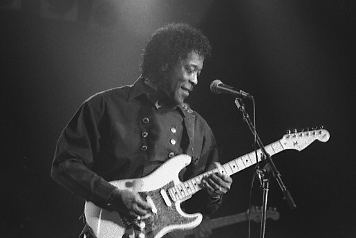 Buddy Guy performing in Toronto, Canada in 2005. Photo: Jean-Luc Ourlin.