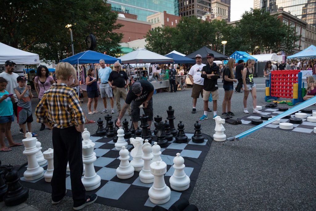 The Saturday Night Market is fun and games. (photo: Renee Rosensteel/Pittsburgh Downtown Partnership).