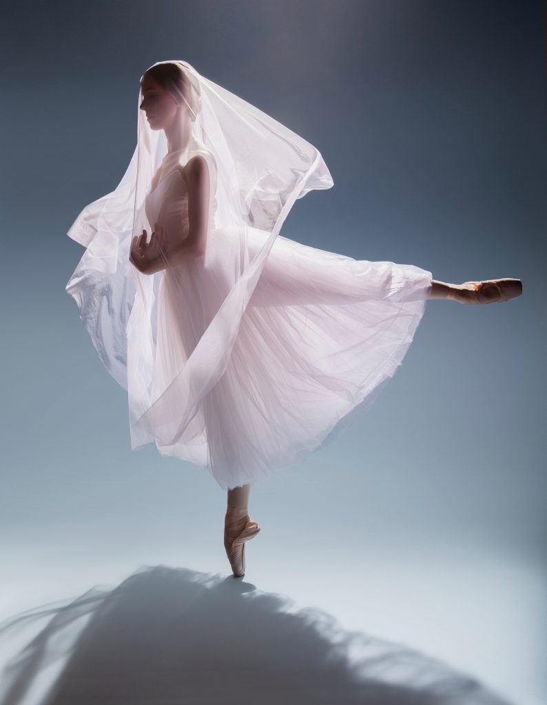In PBT's Giselle Amanda Cochrane dances the lead role. (photo: Duane Reider)